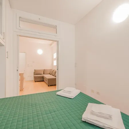Apartment Casa Falco - 15 Min Dalla Stazione E Dal Centro *